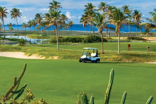 Der Aquiraz Ocean Dunes Course ist ein 18-Loch Championship Golfplatz